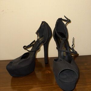 Black platform heels for a night out!!